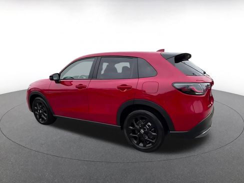 Used 2025 Honda HR-V Sport image 10
