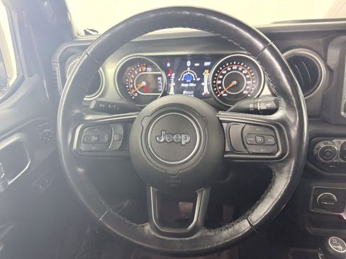Used 2021 Jeep Gladiator Sport AWD/4WD image 26