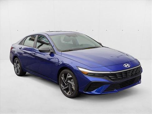 New 2025 Hyundai Elantra Sport image 6