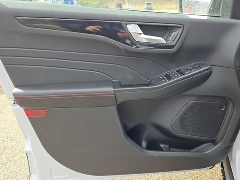Used 2025 Ford Escape ST-Line w/ Tech Pack #1 image 20