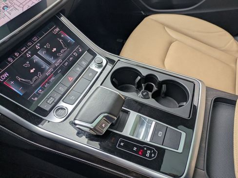 Used 2023 Audi Q8 Premium Plus w/ Premium Plus Package AWD/4WD image 12