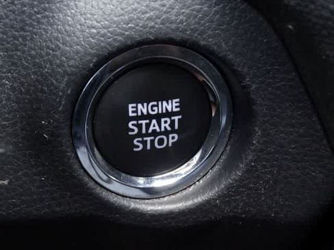 Used 2024 Toyota RAV4 XLE AWD/4WD image 19