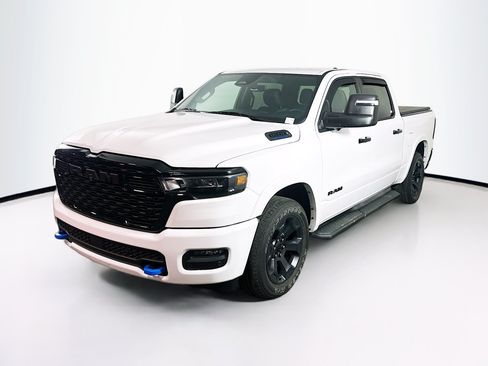 Used 2025 RAM 1500 Big Horn AWD/4WD image 3