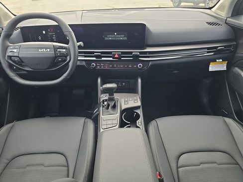 New 2026 Kia Sportage SX image 13