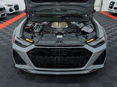 Used 2022 Audi RS 6 w/ Carbon Optic Package AWD/4WD image 56
