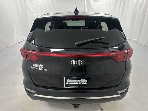 Used 2020 Kia Sportage LX image 4