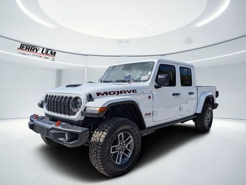 New 2026 Jeep Gladiator Mojave image 7