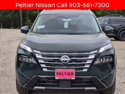 New 2026 Nissan Rogue Platinum w/ Platinum Premium Package AWD/4WD image 2