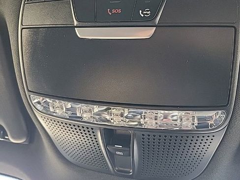 Used 2021 Mercedes-Benz GLC 300 4MATIC image 11