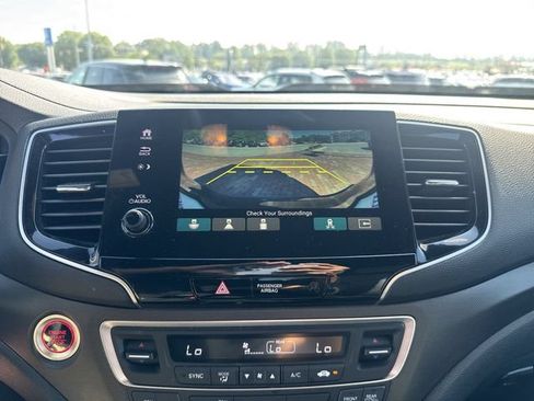 Certified 2023 Honda Passport TrailSport image 17