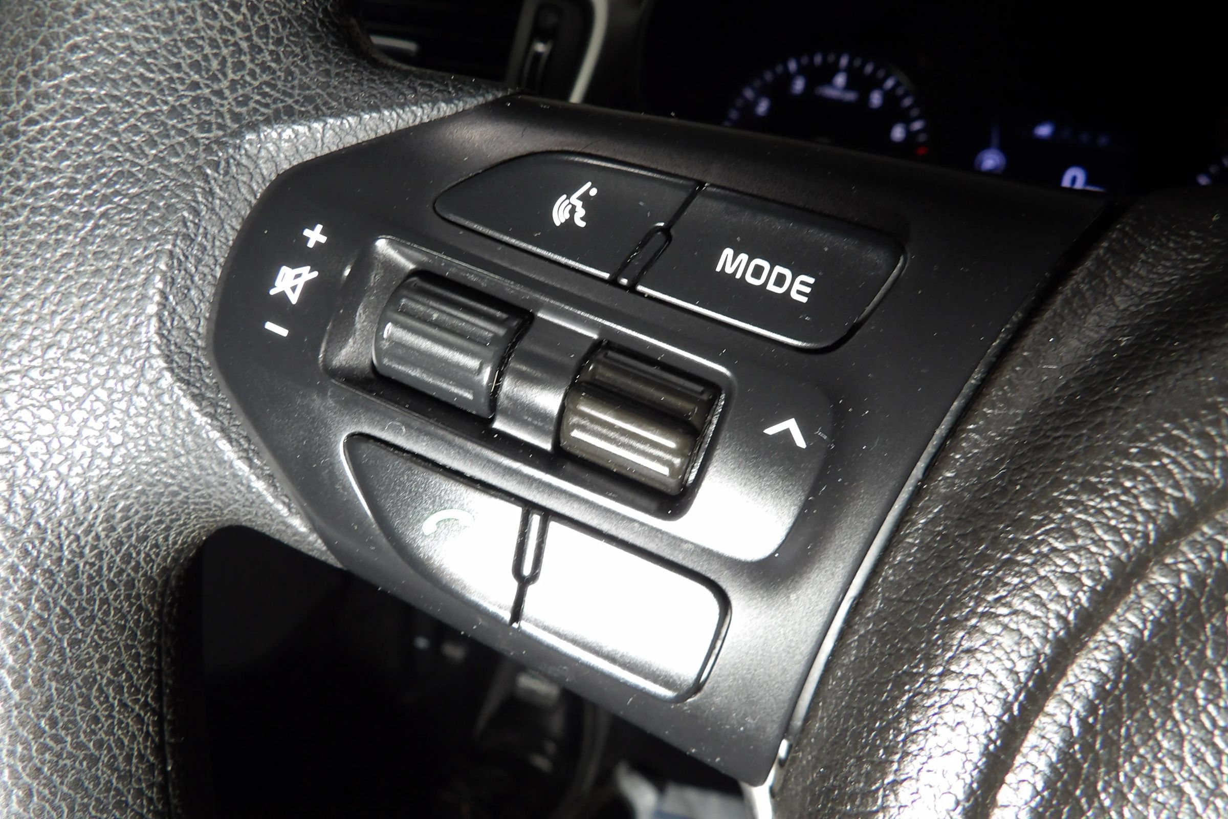 Used 2017 Kia Sorento L FWD image 16