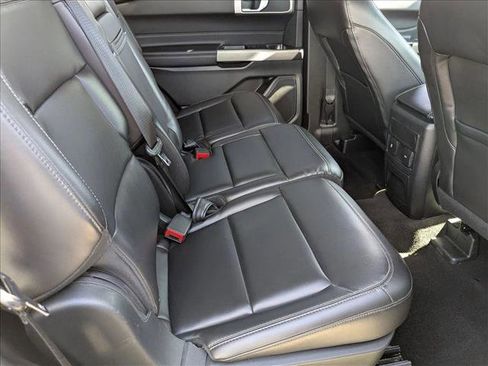 Used 2023 Ford Explorer XLT w/ Equipment Group 202A image 18