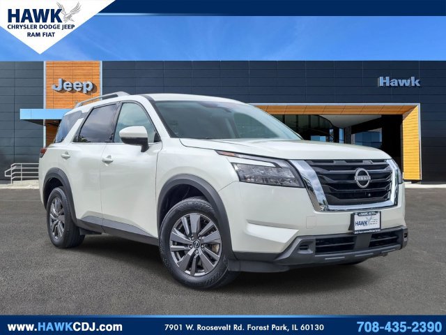 Used 2024 Nissan Pathfinder SV AWD/4WD image 1