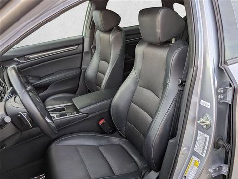 Used 2018 Honda Accord Sport image 15