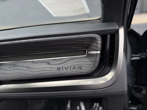 Used 2022 Rivian R1S Launch Edition Quad AWD/4WD image 28