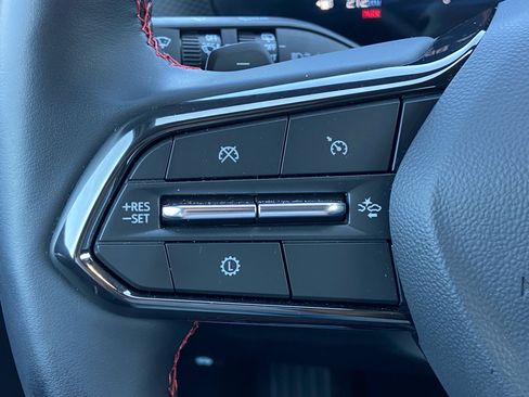 Used 2026 Chevrolet Equinox RS FWD image 20