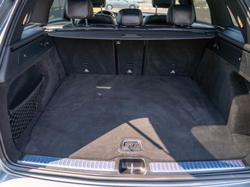 Used 2018 Mercedes-Benz GLC 300 4MATIC image 26
