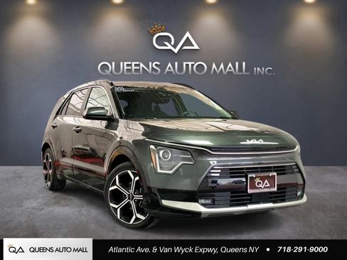 Used 2023 Kia Niro EX Touring FWD image 1