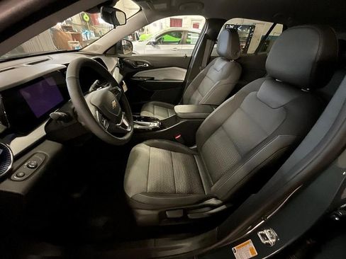 New 2026 Chevrolet Trax LT w/ Driver Confidence Package FWD image 4