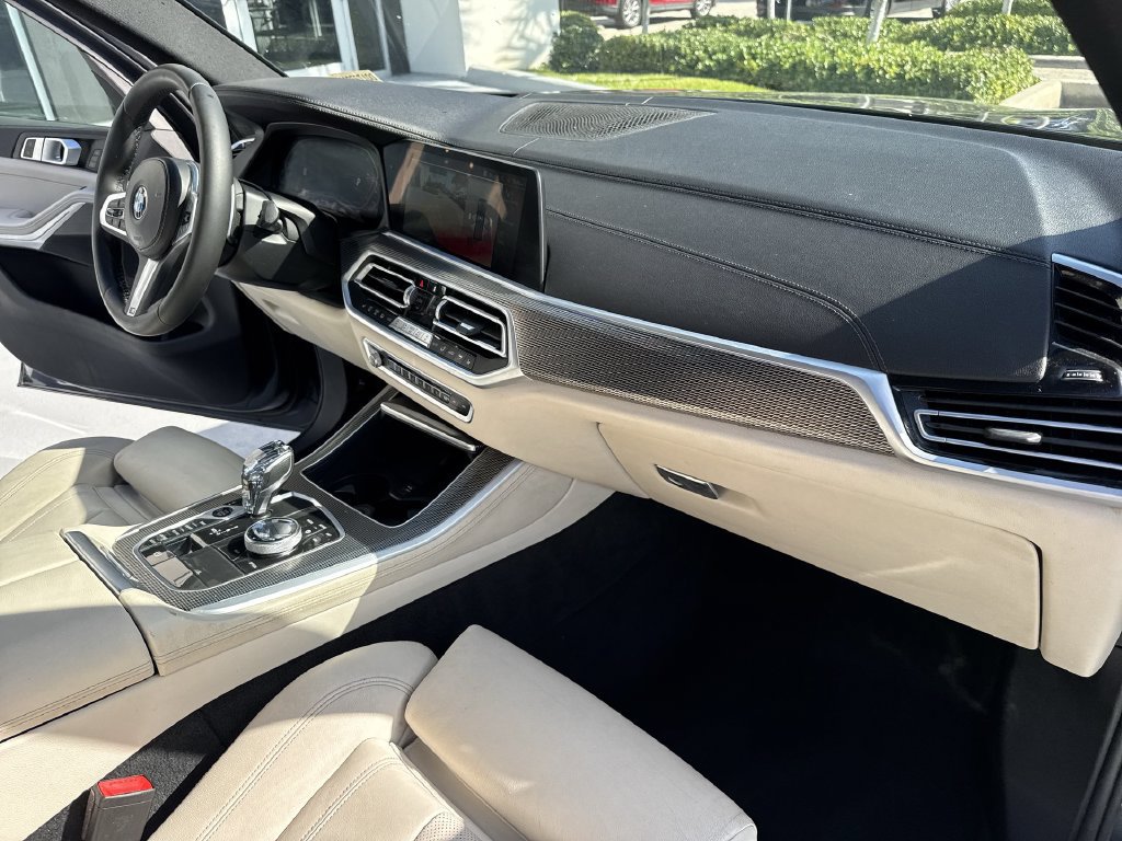 Used 2022 BMW X5 sDrive40i w/ M Sport Package RWD image 32