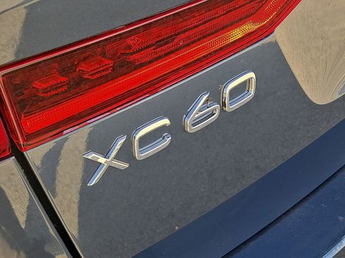 New 2026 Volvo XC60 B5 Core image 25