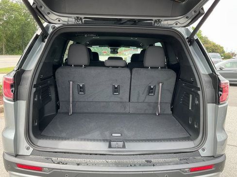 New 2025 GMC Acadia Elevation image 16