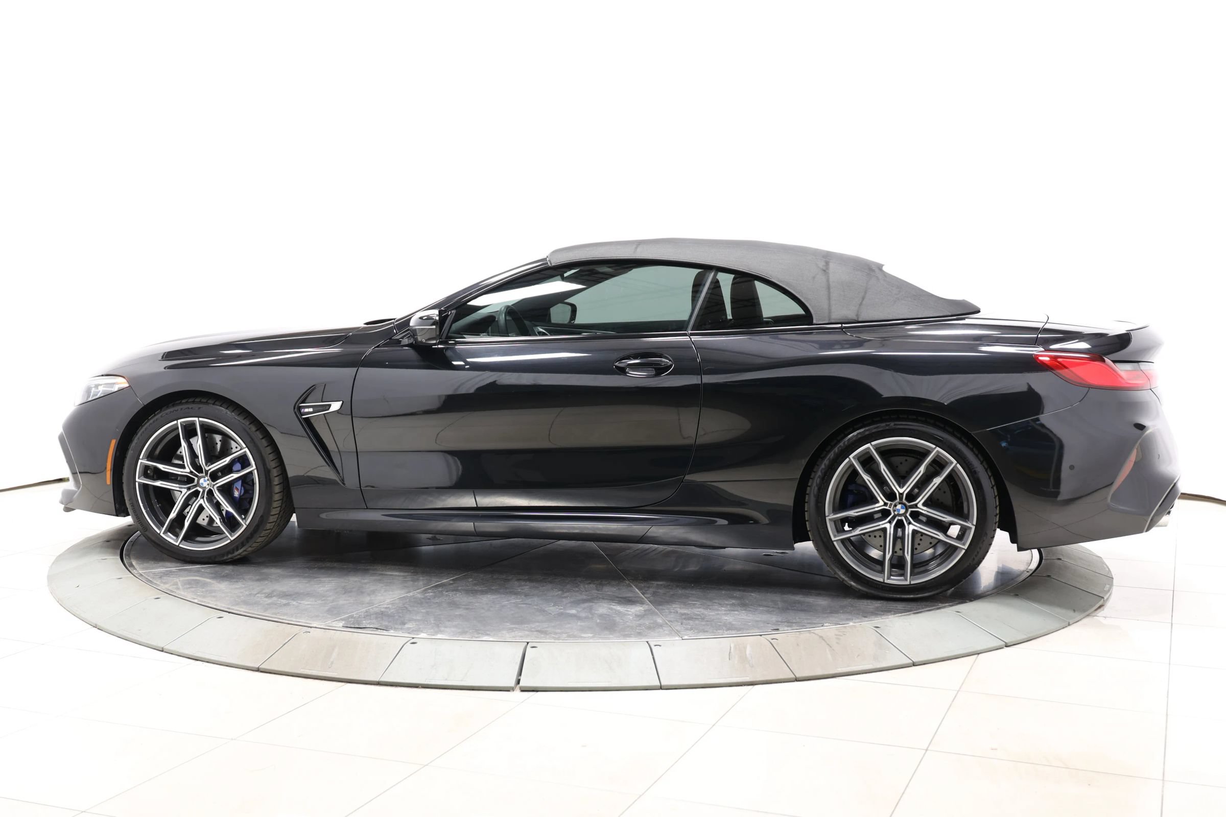 Used 2020 BMW M8 Convertible w/ Driving Assistance Package AWD/4WD image 99