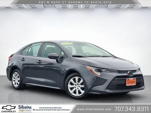 Used 2024 Toyota Corolla LE FWD image 1