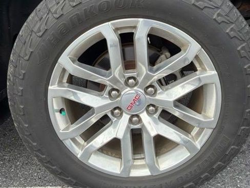 Used 2019 GMC Sierra 1500 SLT w/ SLT Premium Plus Package AWD/4WD image 6