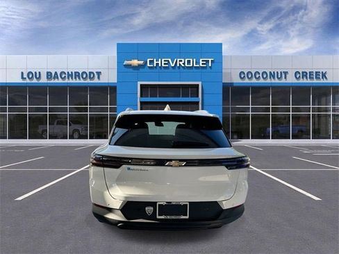 New 2026 Chevrolet Equinox EV LT image 7