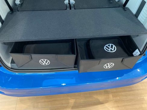 New 2025 Volkswagen ID. Buzz 1st Edition image 20