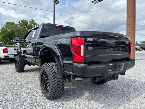 Used 2022 Ford F250 Lariat w/ Black Appearance Package AWD/4WD image 25