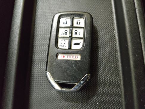 Used 2019 Honda Odyssey EX image 32