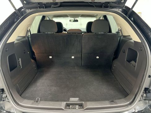 Used 2013 Ford Edge SEL FWD image 22
