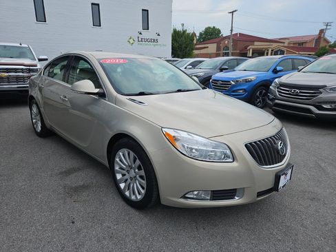 Used 2012 Buick Regal Leather FWD image 8