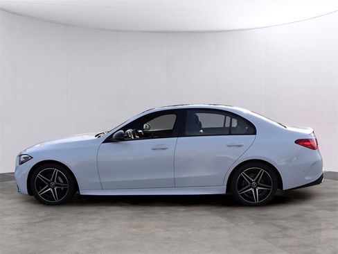 Used 2025 Mercedes-Benz C 300 4MATIC Sedan image 3