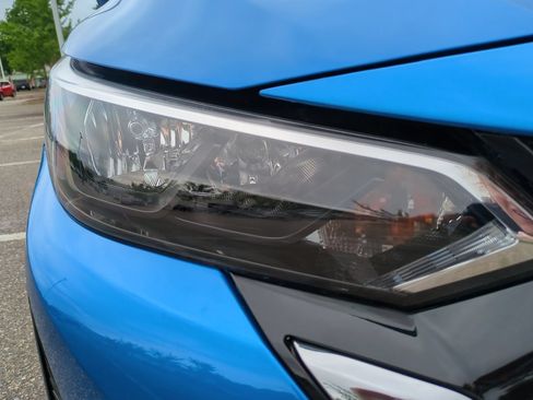Used 2025 Nissan Sentra SV FWD image 10