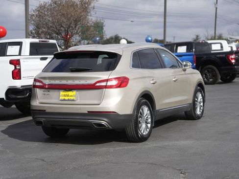 Used 2017 Lincoln MKX Select w/ Select Plus Package image 6
