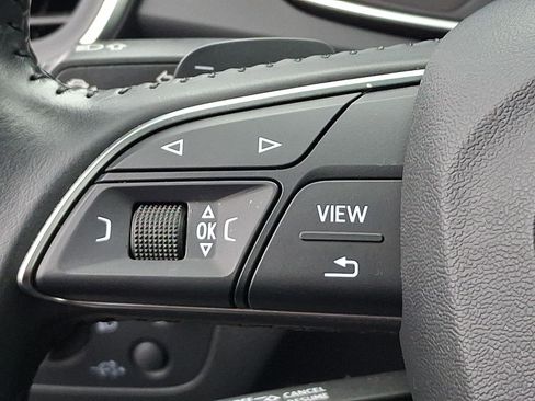 Used 2020 Audi Q5 e Prestige w/ Prestige Package image 22