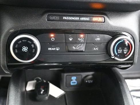Used 2022 Ford Escape SE FWD image 26