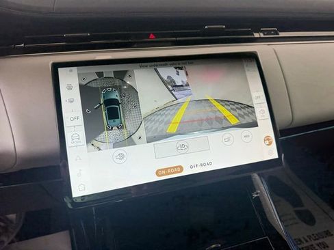 New 2026 Land Rover Range Rover Sport SE image 32