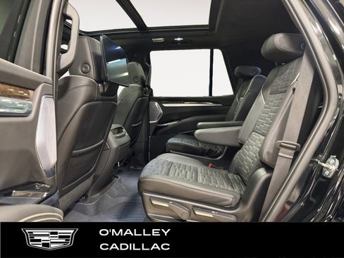 Certified 2025 Cadillac Escalade Sport Platinum w/ LPO, ONYX Package image 11