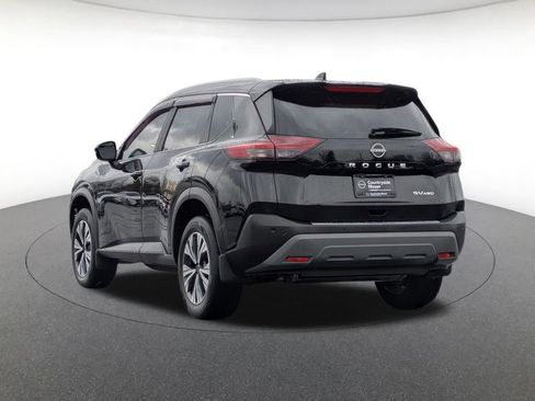 Used 2023 Nissan Rogue SV w/ SV Premium Package image 7