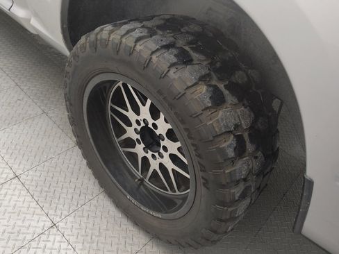 Used 2017 RAM 1500 Lone Star RWD image 31
