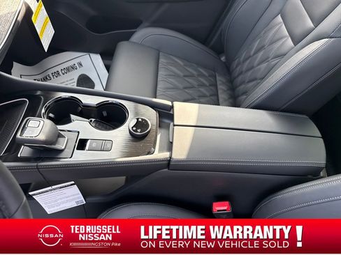 New 2026 Nissan Rogue Platinum image 26