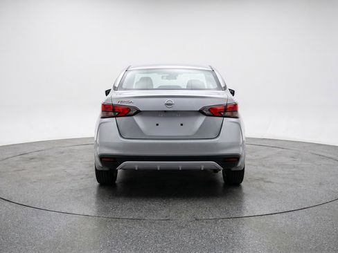 Used 2025 Nissan Versa SV image 7