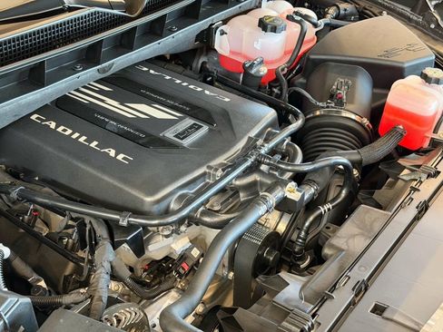 New 2026 Cadillac Escalade V image 12