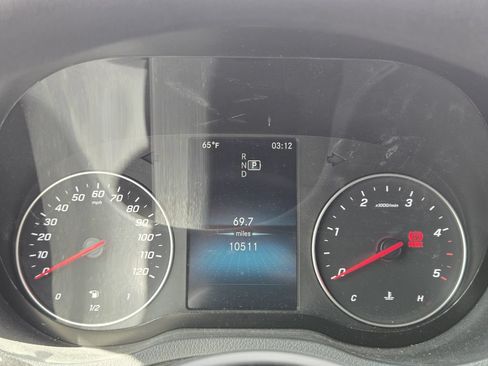 Used 2021 Mercedes-Benz Sprinter 2500 image 9