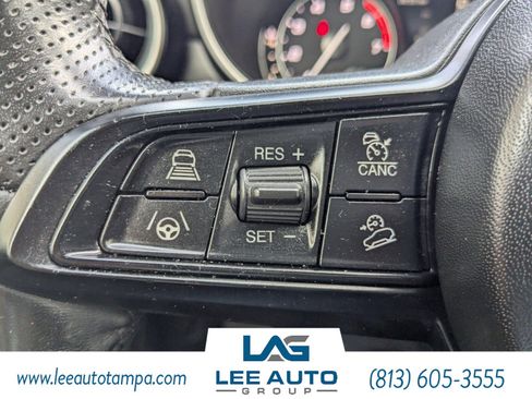 Used 2022 Alfa Romeo Stelvio Ti image 27