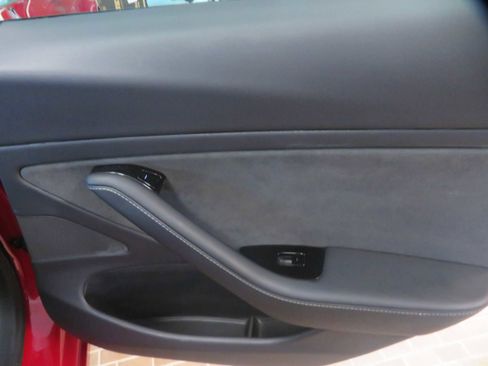 Used 2020 Tesla Model 3 Long Range image 22